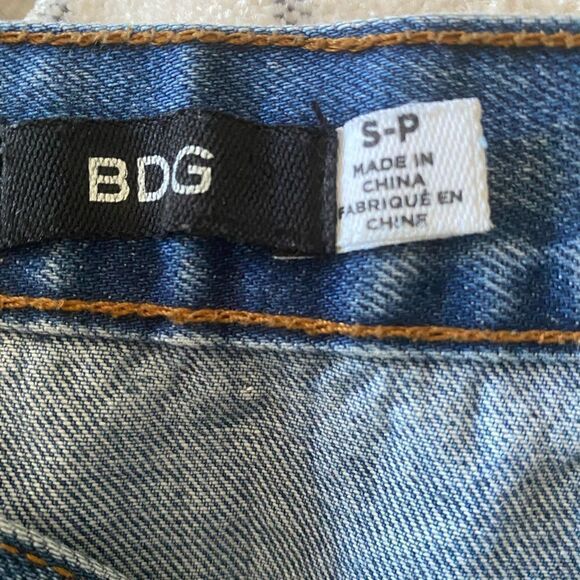 BDG mini Jean skirt size S/P - Picture 4 of 7